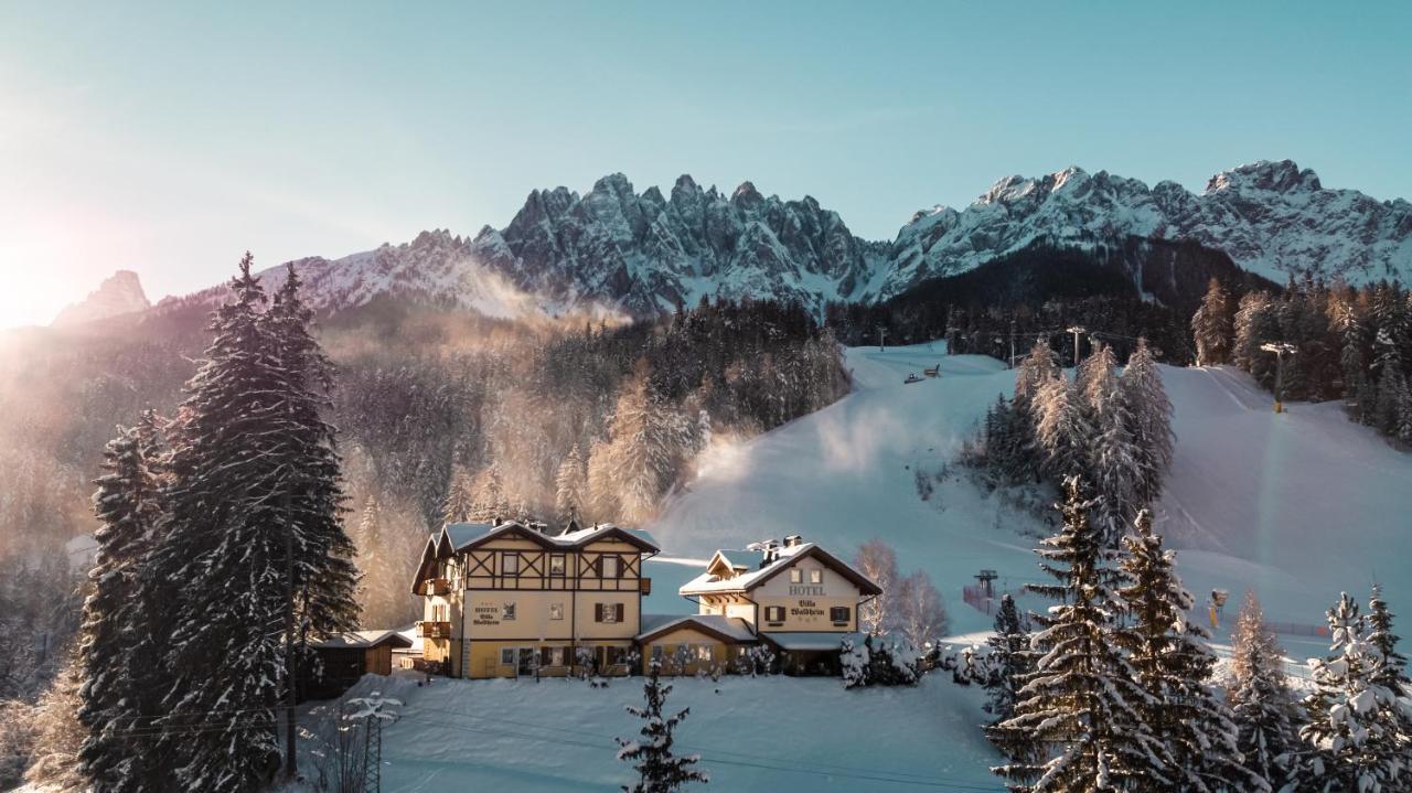 Hotel Villa Waldheim San Candido Exterior photo